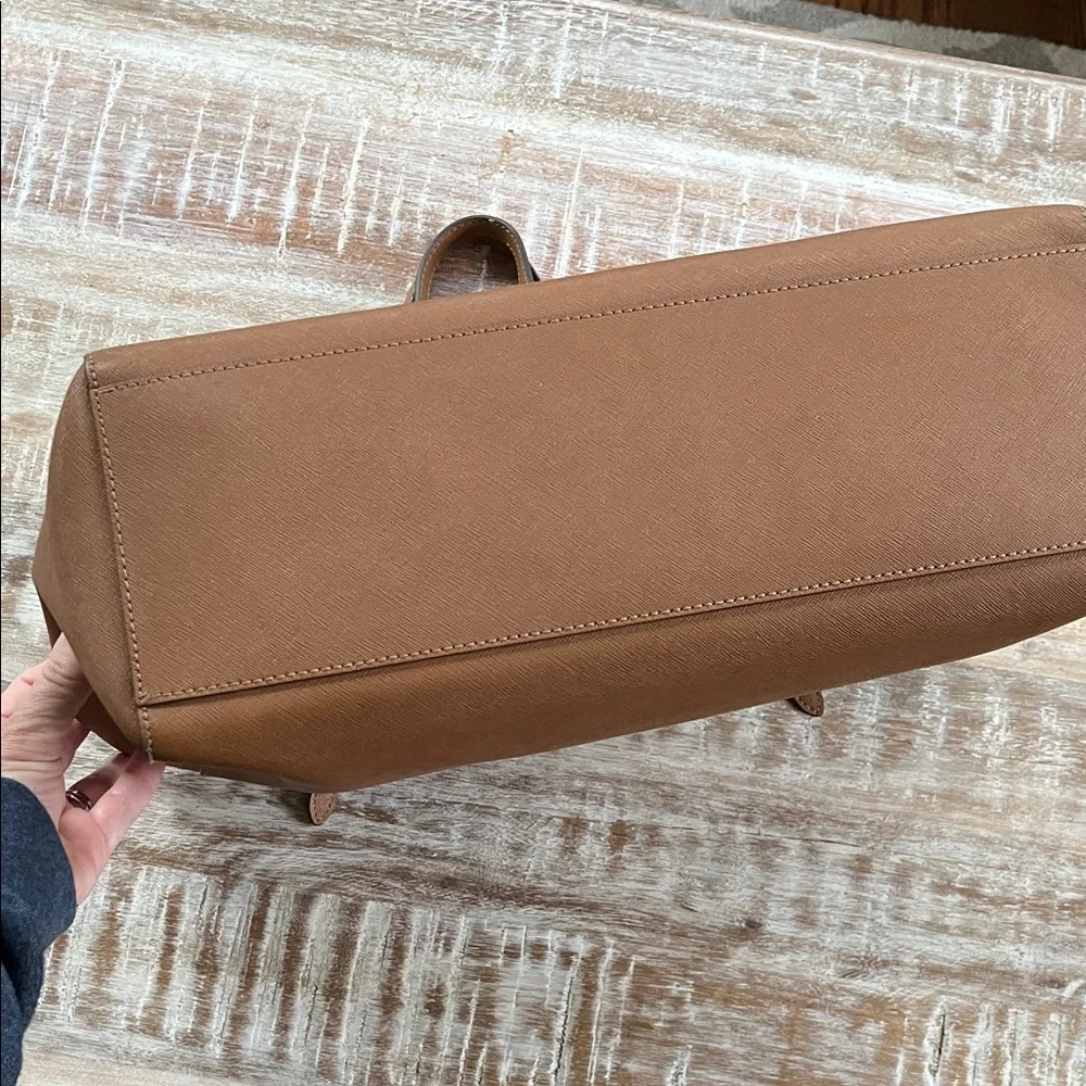 Tory Burch York Buckle Tote - Picture 6 of 15